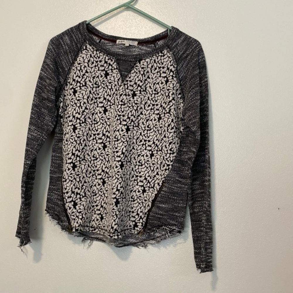Jolt fringe zipper long sleeve sweater shirt size medium